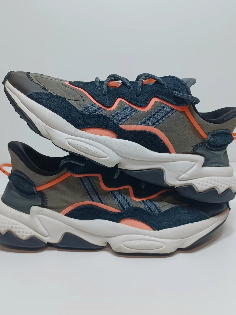 Adidas Ozweego 'Black Signal Coral' men's size 9